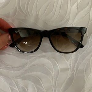 Ray-Ban sunglasses women’s